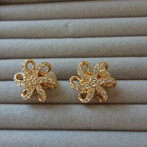 Swarovski sweet flower earrings - Clip on